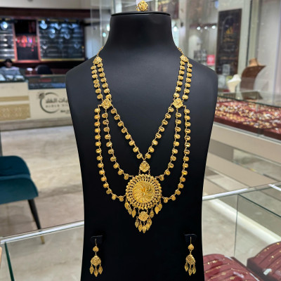 طقم حديث 53.55 جرام عيار 21